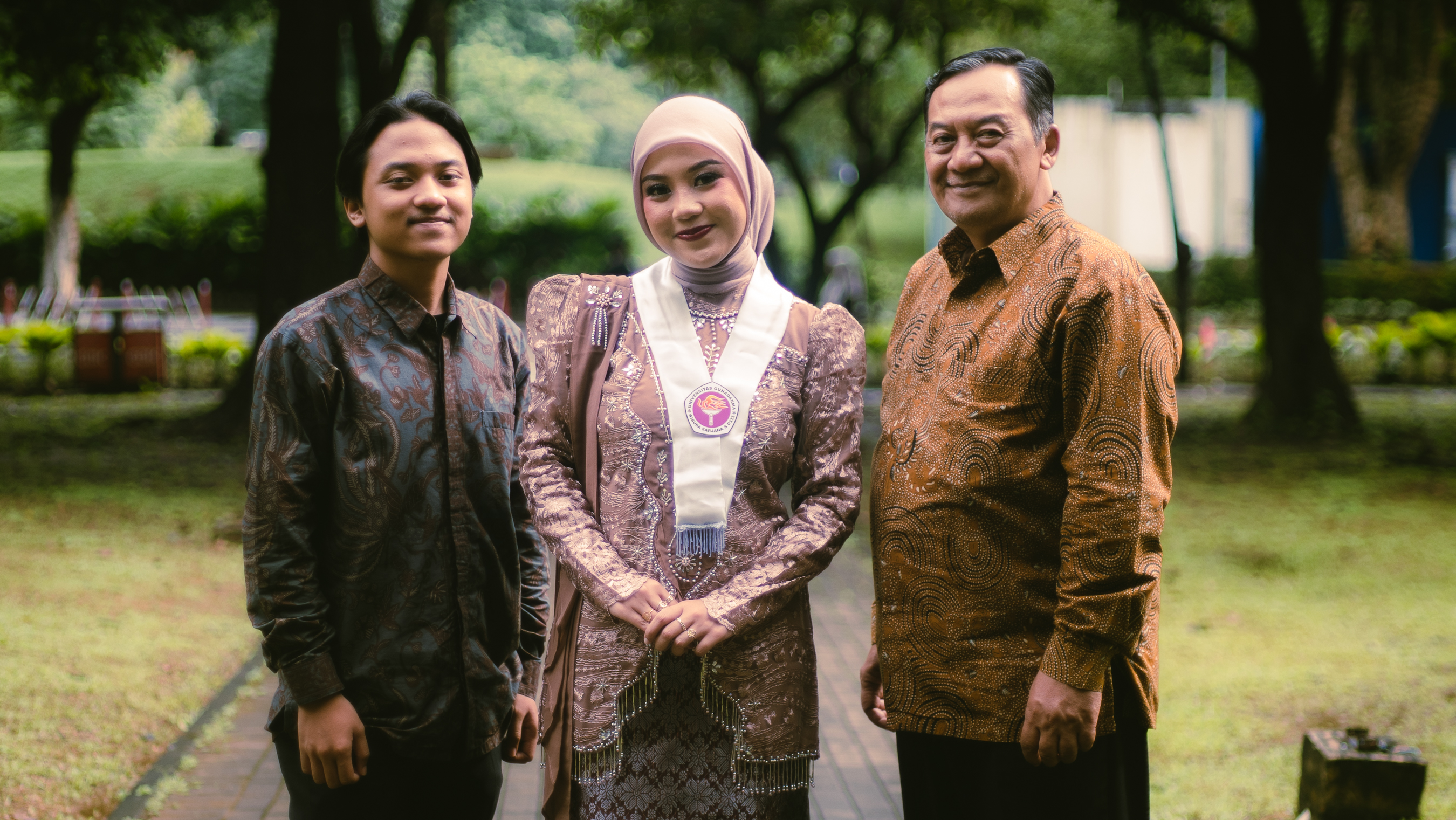 Graduation & Family Portrait | Jhilan Al Farisi